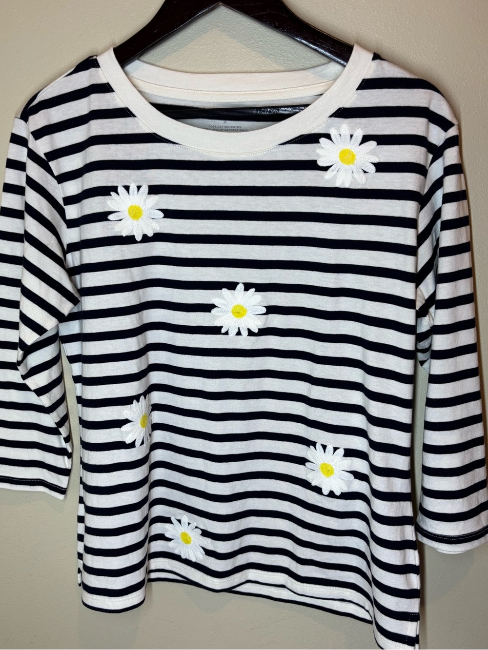 Talbots Striped Navy & White Daisy Appliqué 3/4 Sleeve Top, Medium, 100% cotton
